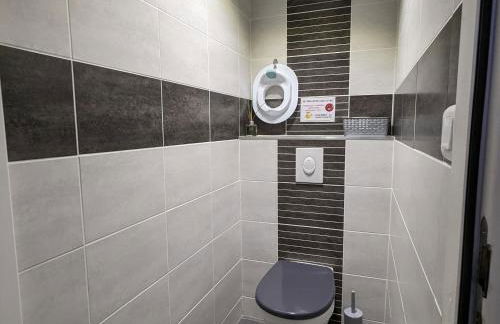 Chalet spacieux avec sauna, spa et baby-foot, proche stations de ski - FR-1-589-671 - Foto 19