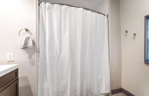 Bamboo Retreat- Private Parking -New Reno -Central - Foto 2