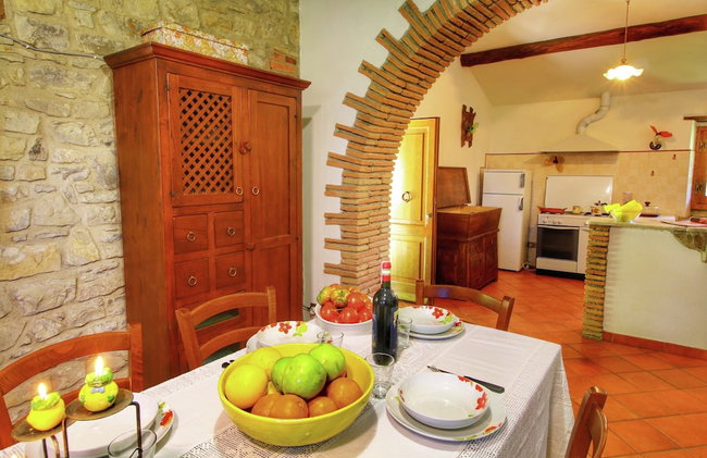 Charming Tuscan Farmhouse - Photo 40