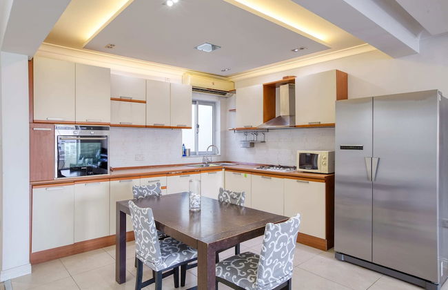 Seafront Apartment - Foto 15