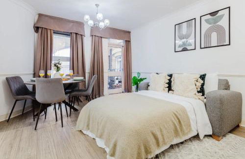 BnBNova - Heart of the City with Balcony - Thames - St Paul's - Foto 42