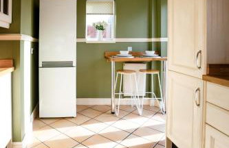 Sleeps 8-10 Cotswold Home with Hot Tub & Parking - Foto 28