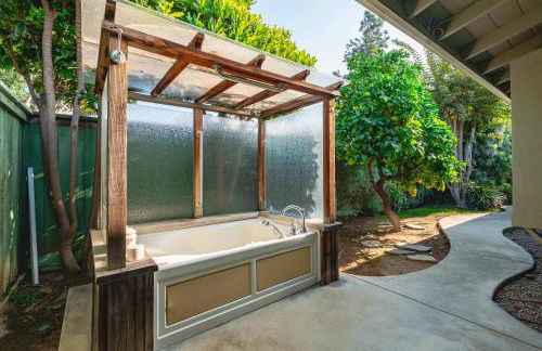 Airy Large Backyard Oasis Perfect Family Getaway - Foto 31