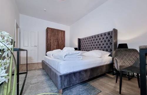 Alpha Apartments - Photo 16