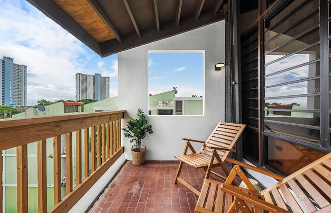 Otium Ideal Marina Getaway Balcony Parking - Photo 1