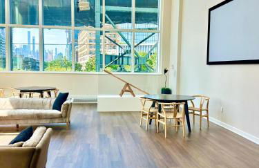 Elegant Long Island City Studio with Skyline Views - Foto 12