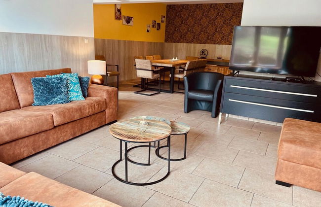 Holiday Home in Moutouyet With Pool & Sauna - Photo 11