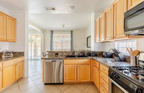 The Desert Jewel Pool Spa And Coachella Retreat - Photo 59