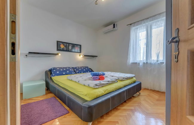 Modern Apartment in Arbanija with Hot Tub - Foto 8