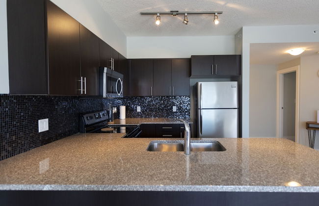 Icon 2 Apartments by Corporate Stays - Photo 20