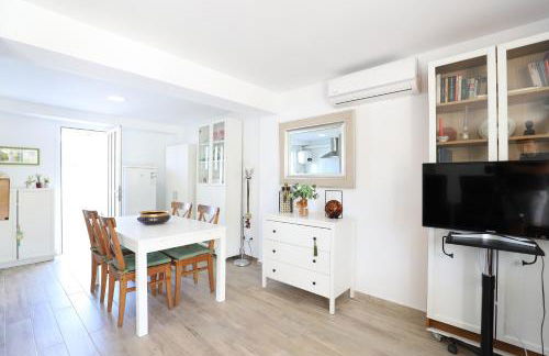 2 apartamentos en una excelente villa de playa compartiendo Piscina y Jardín - Foto 16