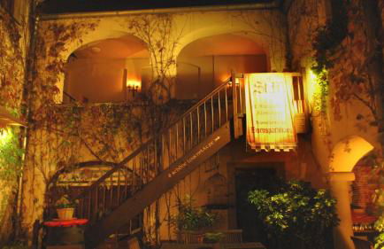 Altstadt Apartment Zittau - stilvolle familienfreundliche Ferienwohnung 78qm am Zittauer Museum und Zittauer Gebirge im Herzen der Oberlausitz mit eigenem Parkplatz ideal zum Wandern im Dreiländereck - Foto 33