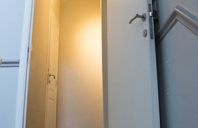 Charming Triplex Near Avenue Louise - Photo 16