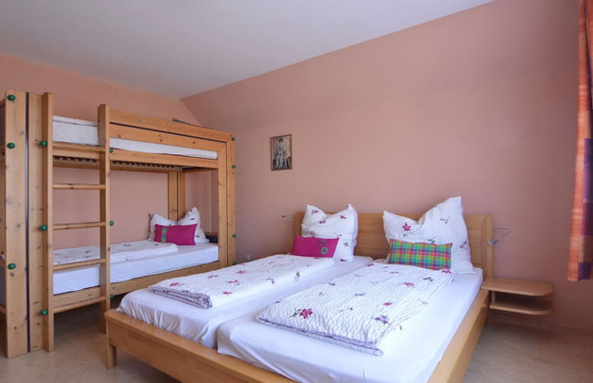 Apartment in Liege With Sauna & Hot Tub - Photo 4