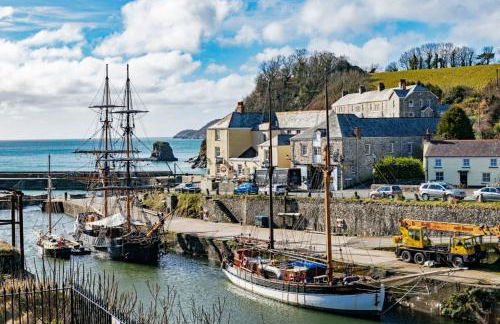 The Stables - Detached Cottage with Private Garden & Hot Tub - Foto 10