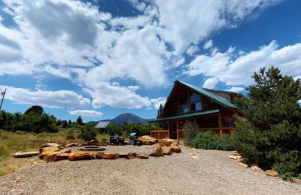 Canyon View Family Cabin, Deck, TV Room, Games, BBQ, Campfire - Foto 1