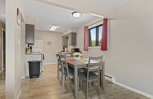 Cozy2bd Aurora Chgolnd Freeparkg Sleeps6 FreeWI-FI - Foto 14