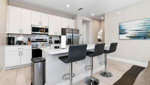 Elegant Townhouse Near Disney With Resort & Waterpark Access - 768Dr - Foto 3