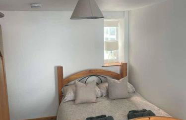 Cottage in Synod Inn with Hot Tub - Foto 10