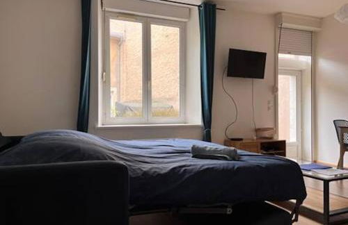 Joli studio au rdc avec cour - Foto 3