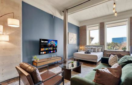 Downtown Loft- Pool -Free Parking -2026 World Cup - Foto 12