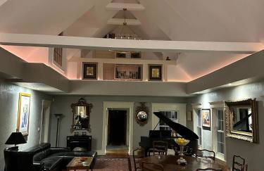 Luxurious Reading Farms Estate sleeps 46 - Photo 11