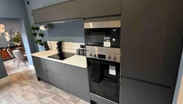 Modern 5 Bedroom Terraced Luxurious House - Foto 2