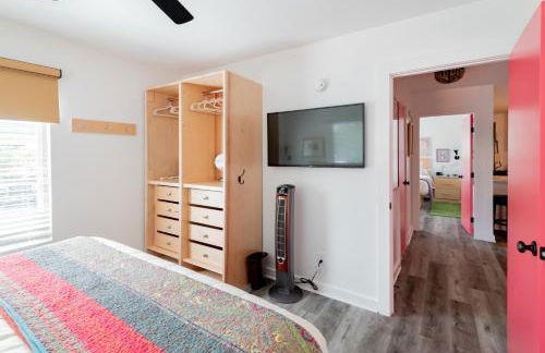 Folly Vacation Perfect Purple Palace Apt A - Foto 6