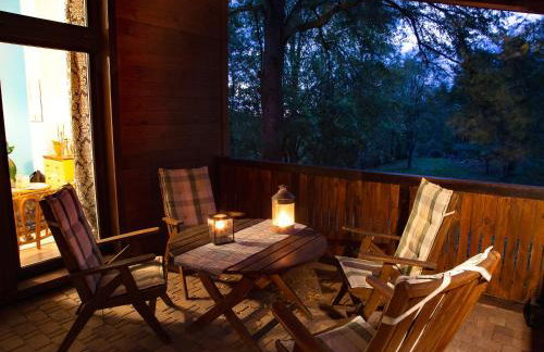 Za Siódmą Górą - Foto 24