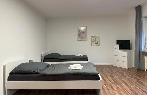 Voll ausgestattete Apartments mit Einzelbetten - Küche - WLAN - PKW-Parkplatz - Foto 37