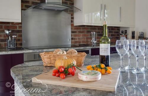 Baytree Lodge - Photo 7