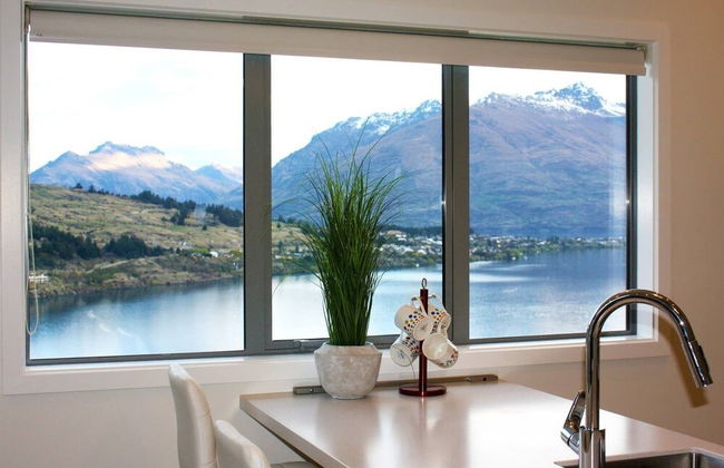 Remarkable Lake View Townhouse Queenstown Hill - Foto 17