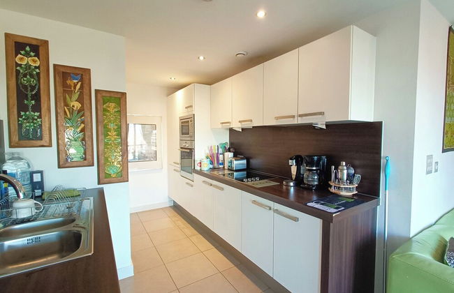 1 Bed Flat - Sleeps 5 - Pets - Garden - Parking - Foto 5