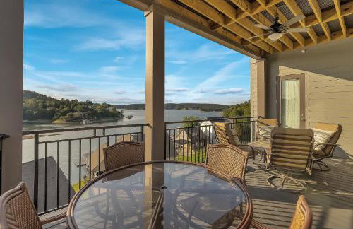 Mallard Pointe Unit 200- Luxury Condo- Conveniently Located! - Foto 5