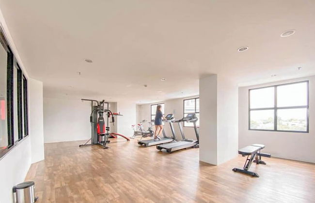 Homey And Cozy Studio Apartment At The Alton - Foto 13