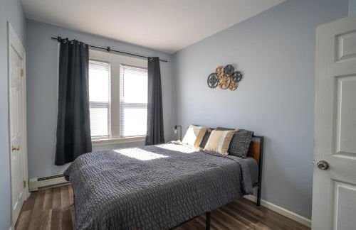 Three BR near MetLife - Pet Friendly with Parking - Foto 8