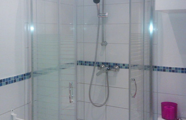 Bungalow by Lake Near Baltic & Gdansk Bay - Photo 11