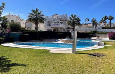 South facing Los Dolses bungalow - comm pool LD186 - Foto 1