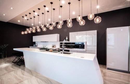 Beverly Hills Luxurious 4BR Villa with Pool and Views - Foto 4