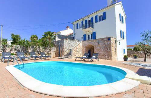 Villa Margaret - Photo 1