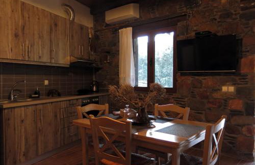 "PefkoPetro" Traditional House - Foto 9