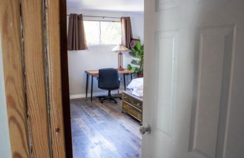 Private Home - #RedwoodSkyWalkRetreat - 5BD, Pro Pool Table, BBQ, Foosball, Darts, Fireplace, Movie Projector, Stereo, Cotton Bedding - Foto 20