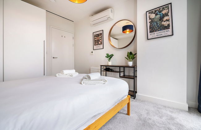 Chic & Stylish 2Bed in Heart of London - Photo 8