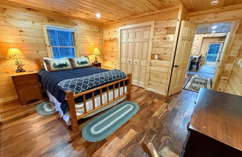 2S New log cabin in Bethlehem - privacy, firepit, great location! - Photo 23