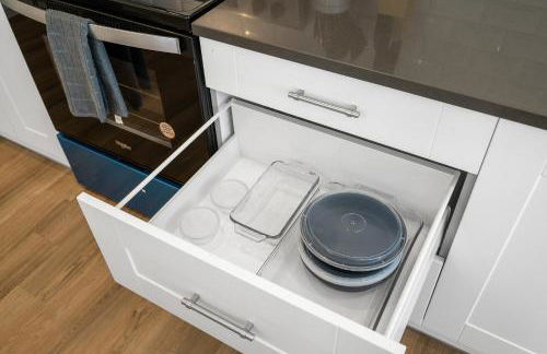 Spacious House in Prime Location - Photo 25