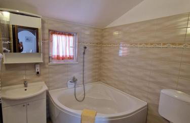 Villa Luka - Photo 35