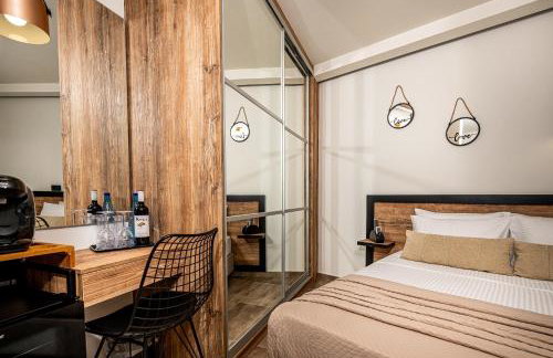 Moon Boutique Hotel - Ultra Luxury Suites with Pool, Perfect for Fun and Relaxation By Villa Mana Gers - Photo 46