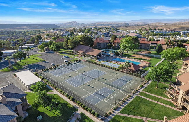 Hikers Hideaway Cozy Resort Condo w/ Pool & More - Foto 18