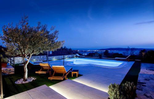 Holiday home Magic view with private heated pool - Photo 35