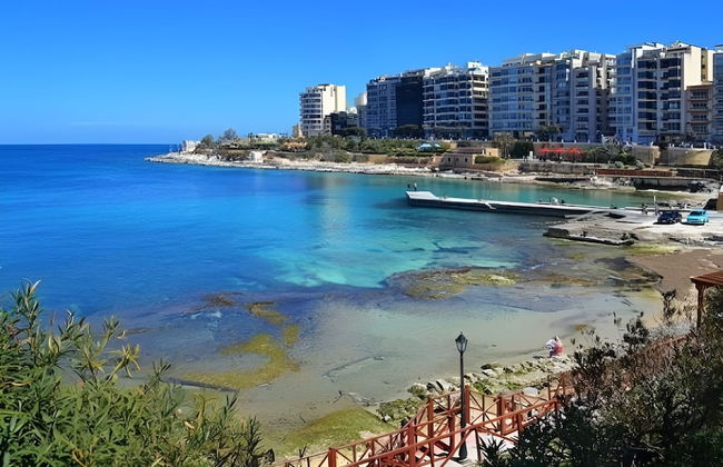 Elegant Sliema Penthouse, Panoramic Terrace - Foto 35